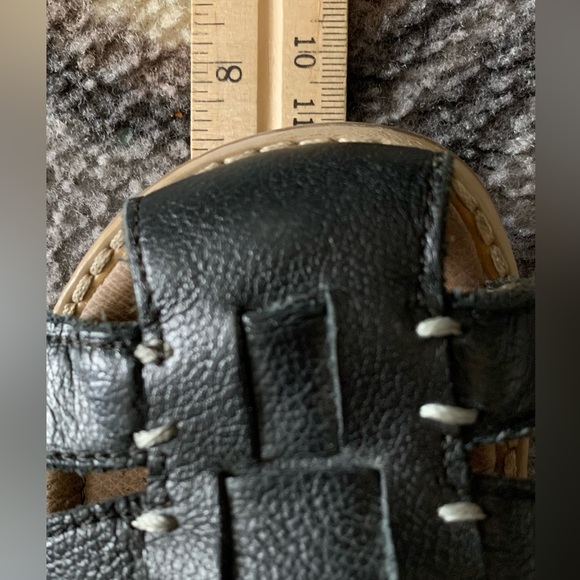 Children’s Coloso Black Leather Sandals - Picture 11 of 11